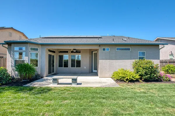$535,000 | 2952 25th Avenue, Kingsburg, CA 93631