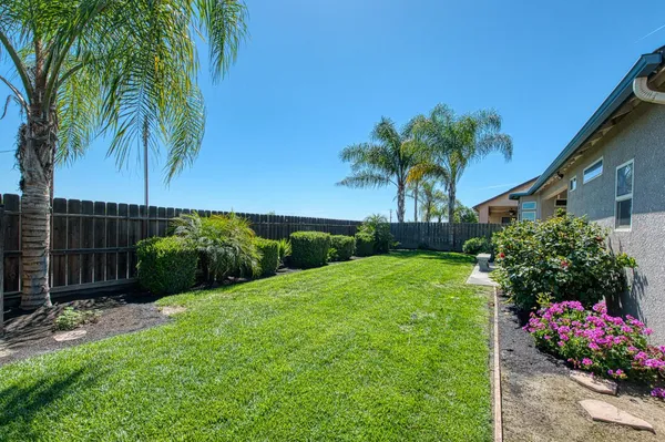 $535,000 | 2952 25th Avenue, Kingsburg, CA 93631