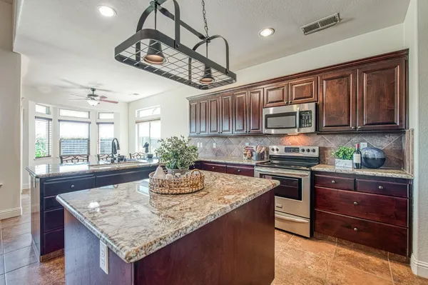 $535,000 | 2952 25th Avenue, Kingsburg, CA 93631