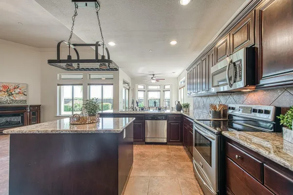 $535,000 | 2952 25th Avenue, Kingsburg, CA 93631