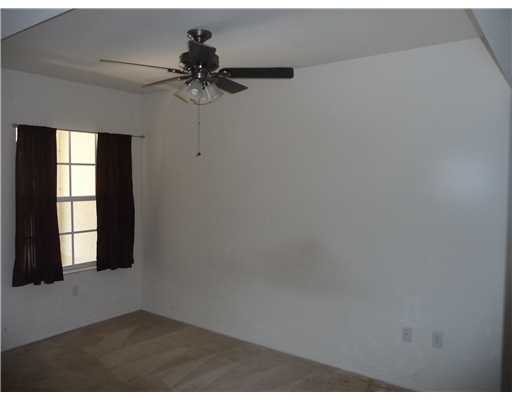 247 Southeast Kitching Circle, Unit 247 Stuart, FL 34994 - Photo 5 of 6 Additional Photo