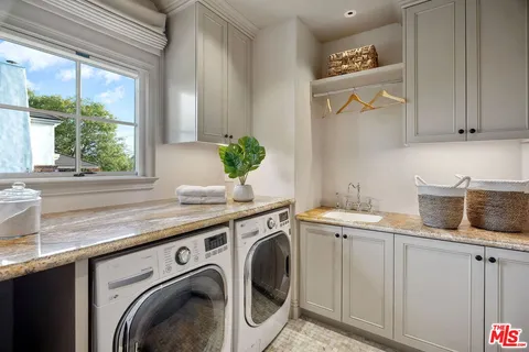 $6,795,000 | 6882 Arizona Avenue, Los Angeles, CA 90045