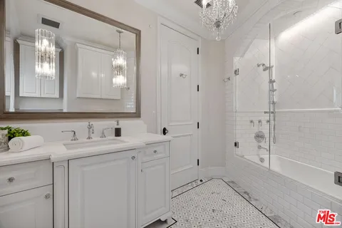 $6,795,000 | 6882 Arizona Avenue, Los Angeles, CA 90045