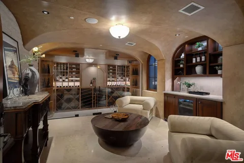 $6,795,000 | 6882 Arizona Avenue, Los Angeles, CA 90045