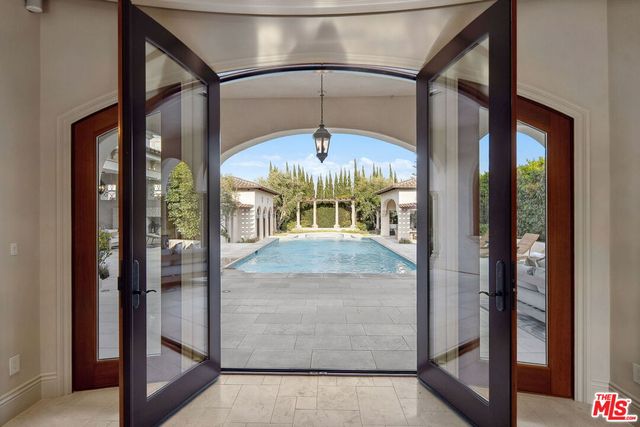 $6,795,000 | 6882 Arizona Avenue, Los Angeles, CA 90045