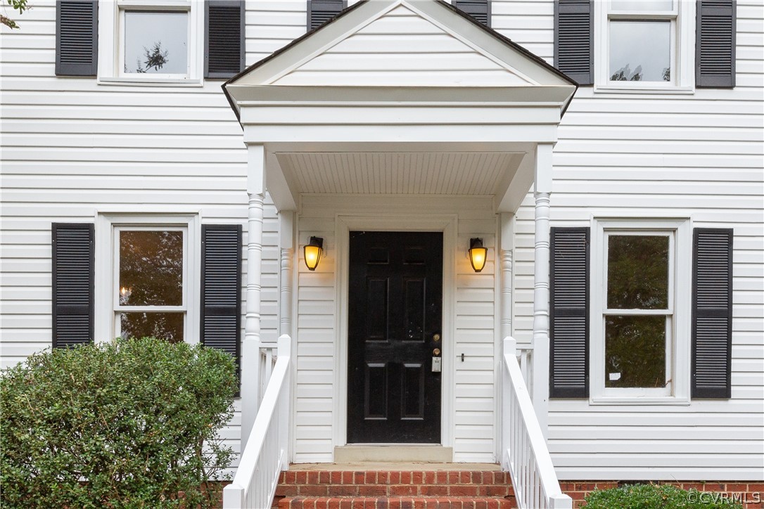 3561 Markey Road Midlothian, VA 23112 - Photo 3 of 48 a view of a entryway front of house