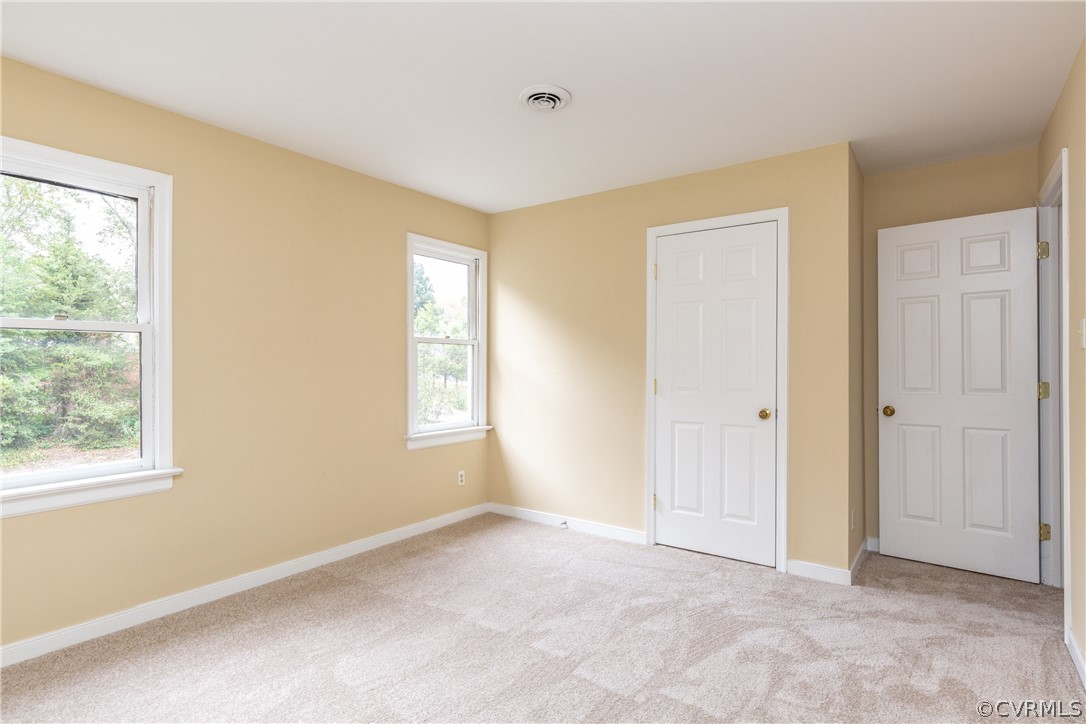 3561 Markey Road Midlothian, VA 23112 - Photo 42 of 48 a view of an empty room with a window