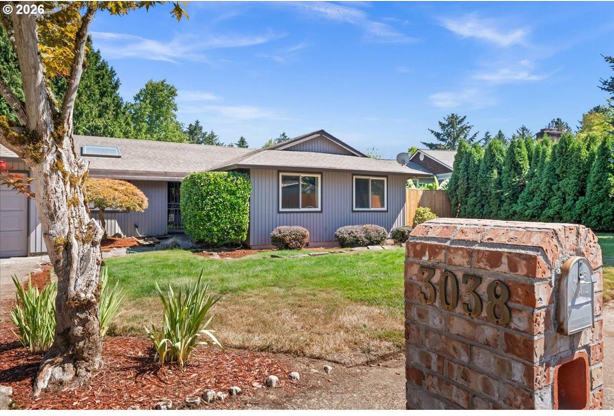 3038 Southeast Rood Court Hillsboro, OR 97123 - Photo 2 of 46 Gallery Image 2