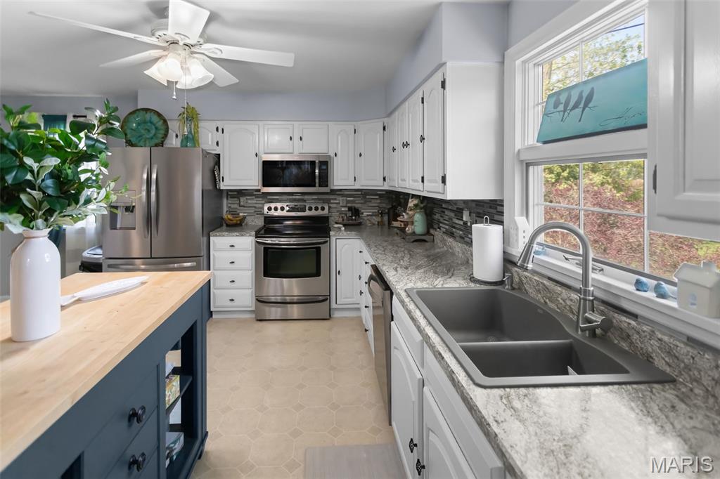 2430 North Rodgers Avenue Alton, IL 62002 - Photo 13 of 59