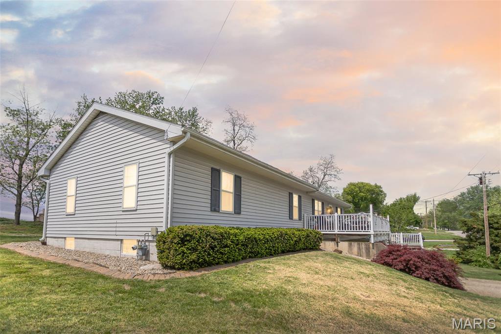 2430 North Rodgers Avenue Alton, IL 62002 - Photo 2 of 59
