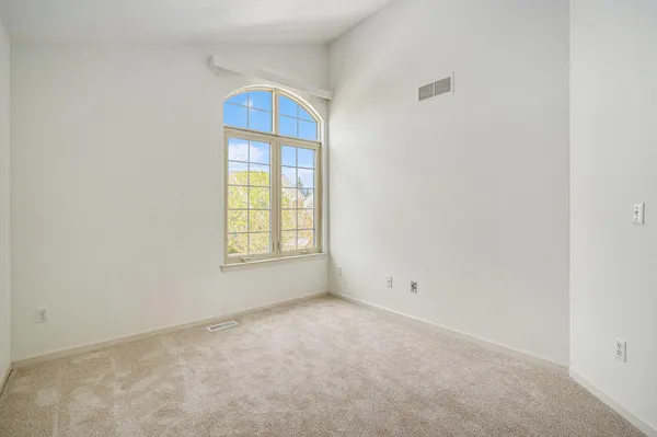 $3,100 | 5913 Lafayette Lane, Ann Arbor, MI 48103