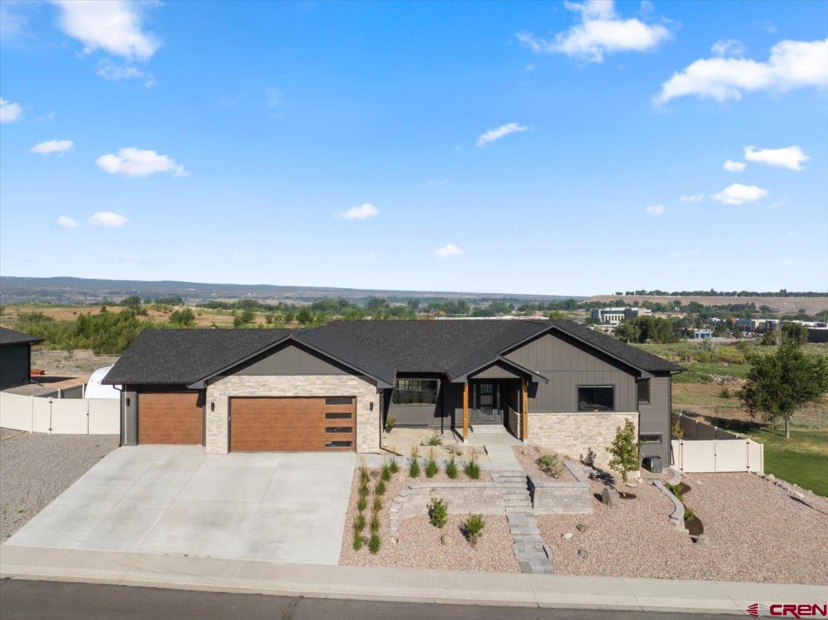 3528 Ridgeline Drive Montrose, CO 81401 - Photo 3 of 36