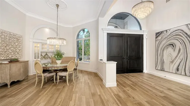 $9,000,000 | 1418 John Ringling Parkway, Sarasota, FL 34236