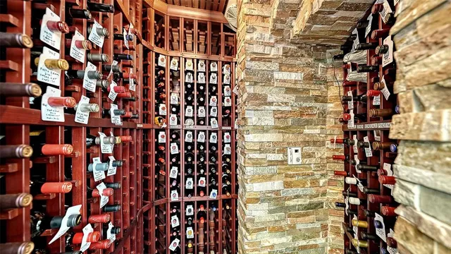 $9,000,000 | 1418 John Ringling Parkway, Sarasota, FL 34236