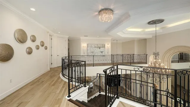 $9,000,000 | 1418 John Ringling Parkway, Sarasota, FL 34236