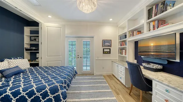 $9,000,000 | 1418 John Ringling Parkway, Sarasota, FL 34236