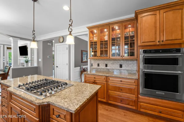 $1,099,900 | 228 Spring Water Lane, Knoxville, TN 37934
