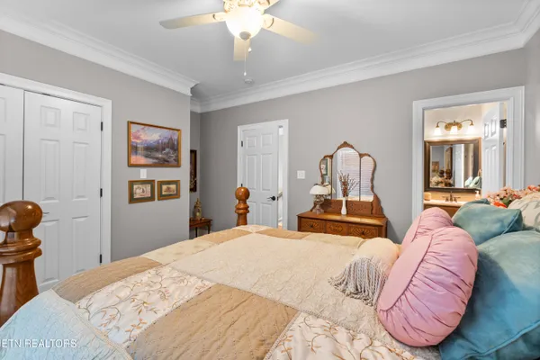 $1,099,900 | 228 Spring Water Lane, Knoxville, TN 37934