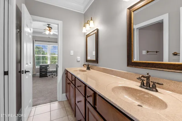 $1,099,900 | 228 Spring Water Lane, Knoxville, TN 37934