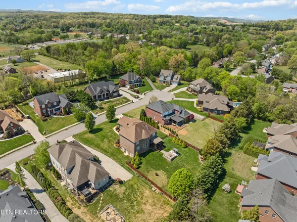 $1,099,900 | 228 Spring Water Lane, Knoxville, TN 37934
