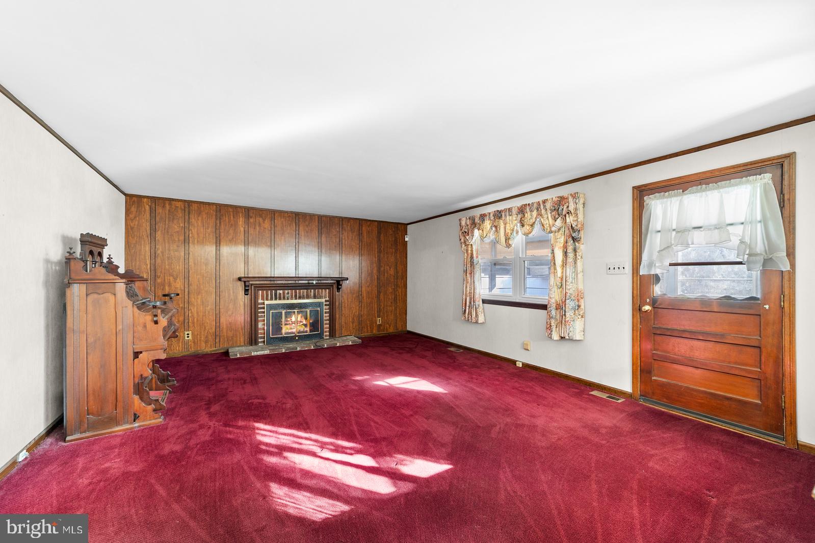 824 Upton Way Somerdale, NJ 08083 - Photo 11 of 28 Great Room