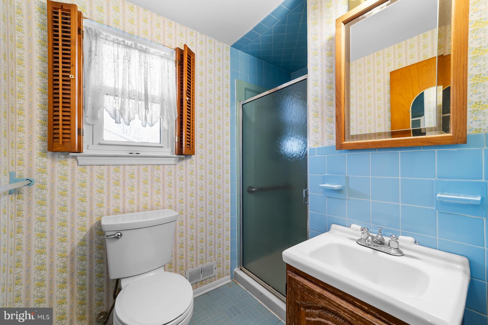 824 Upton Way Somerdale, NJ 08083 - Photo 18 of 28 Primary Bath