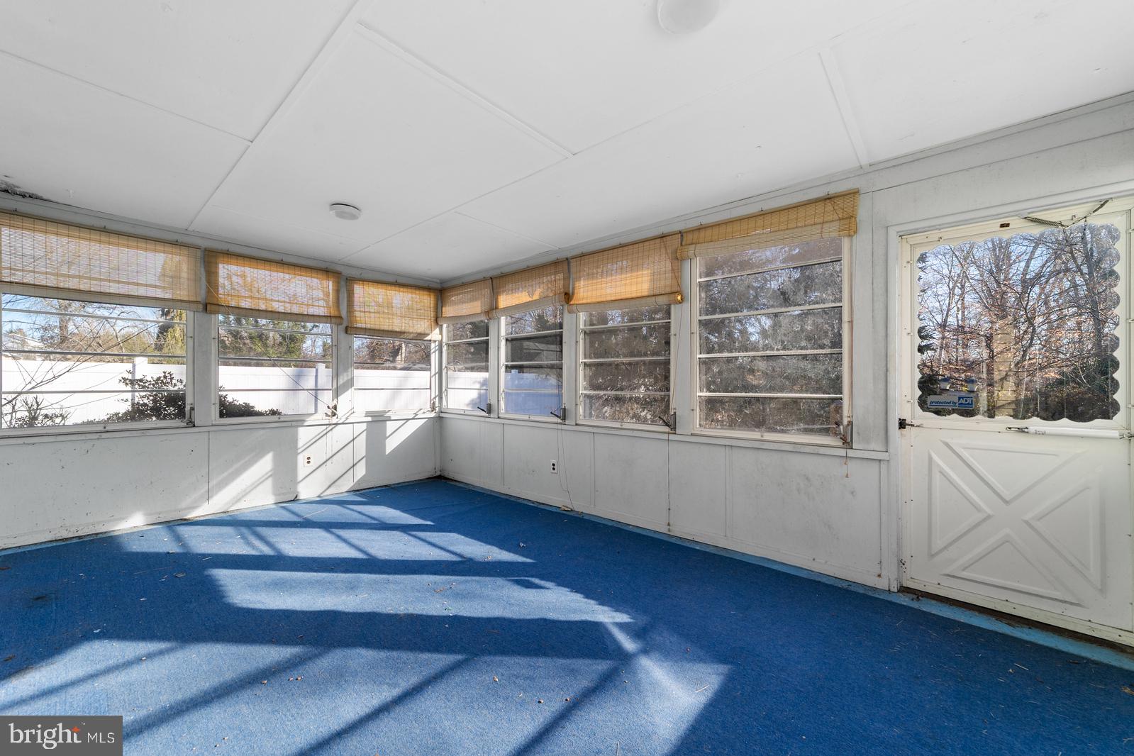 824 Upton Way Somerdale, NJ 08083 - Photo 26 of 28 Attached Patio/Sunroom to Backyard