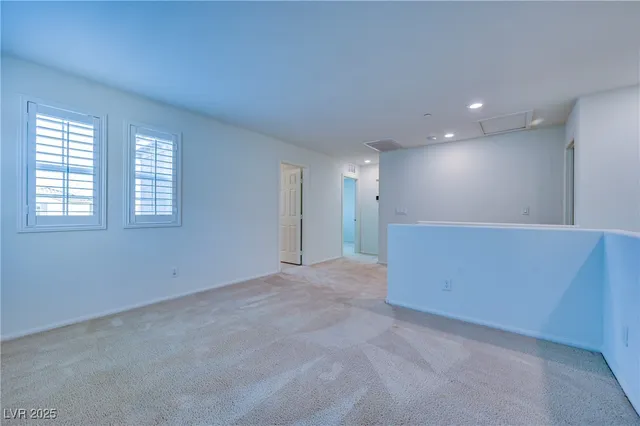 $2,600 | 149 Sand Lake Street, Henderson, NV 89074