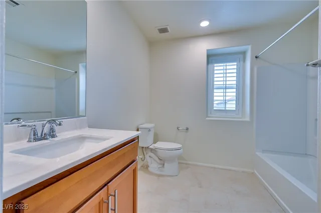 $2,600 | 149 Sand Lake Street, Henderson, NV 89074