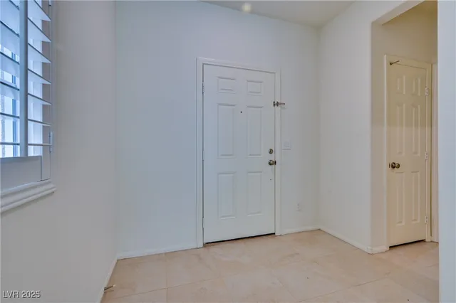 $2,600 | 149 Sand Lake Street, Henderson, NV 89074