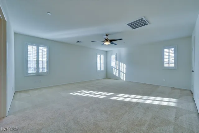 $2,600 | 149 Sand Lake Street, Henderson, NV 89074