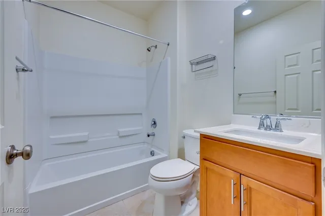 $2,600 | 149 Sand Lake Street, Henderson, NV 89074