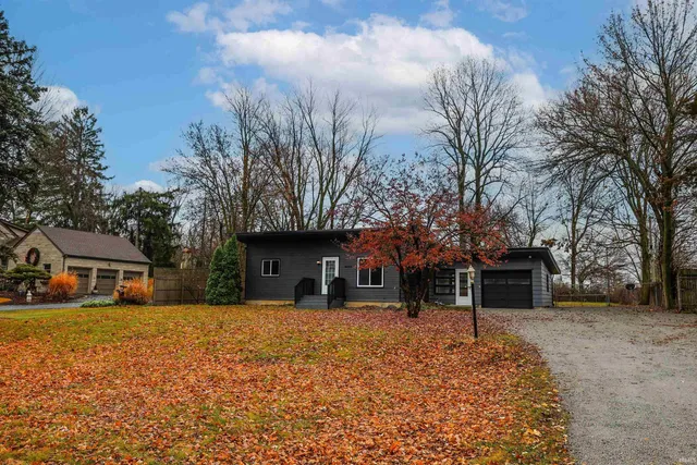 $249,900 | 4435 Lower Huntington Road, Fort Wayne, IN 46809