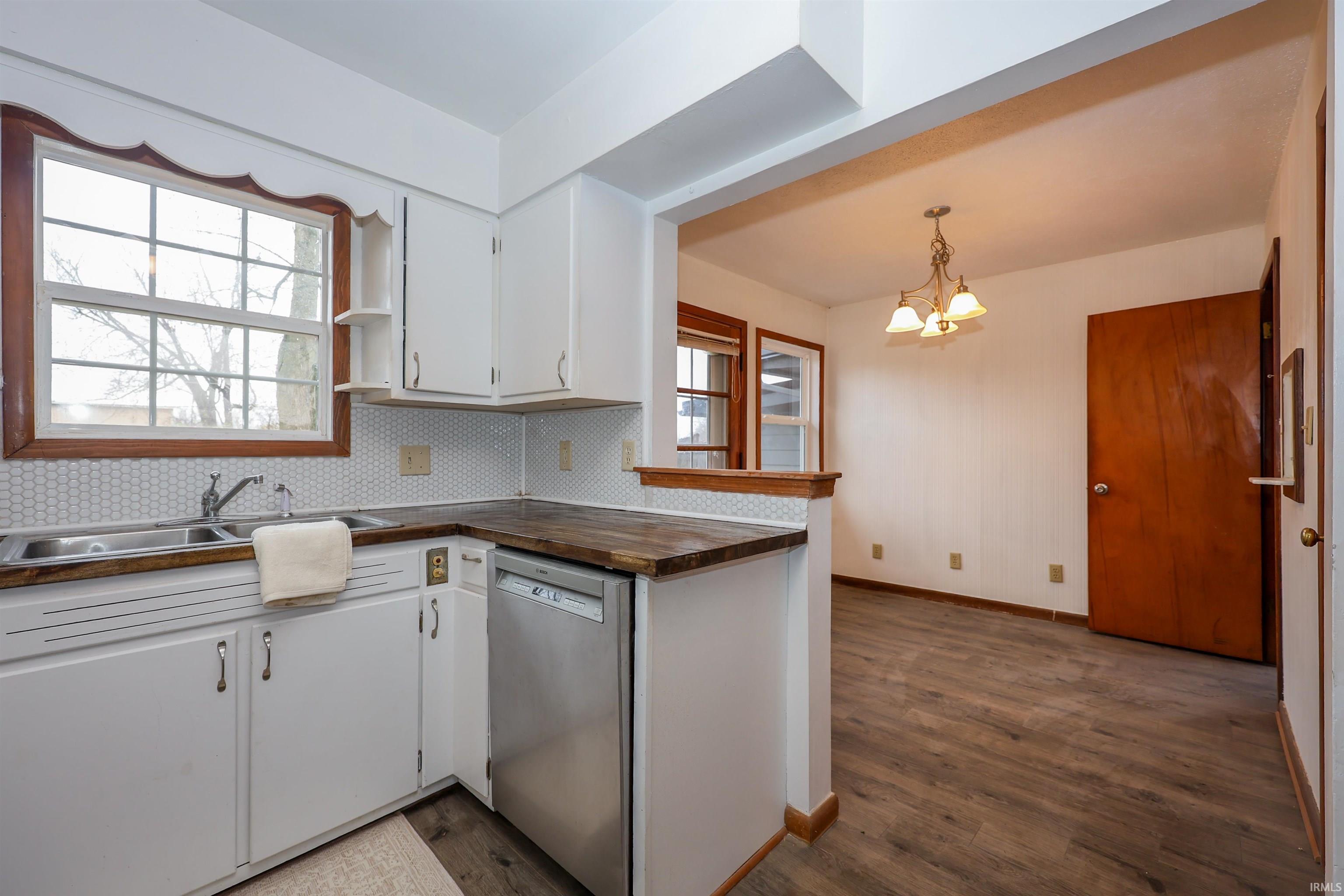 4435 Lower Huntington Road Fort Wayne, IN 46809 - Photo 11 of 25