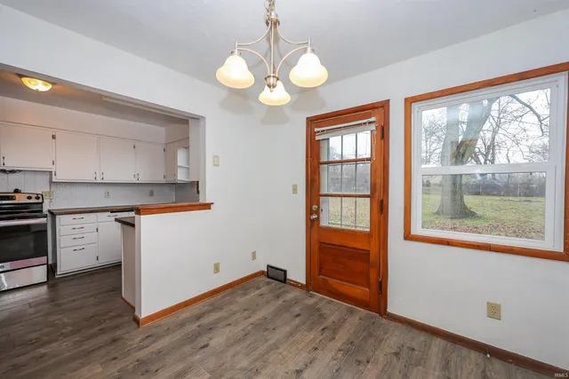 $249,900 | 4435 Lower Huntington Road, Fort Wayne, IN 46809