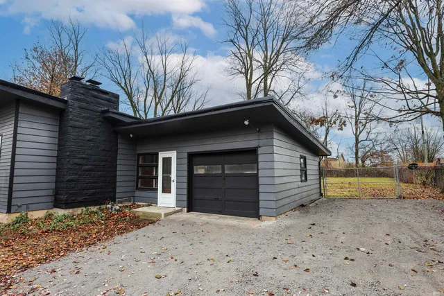 $249,900 | 4435 Lower Huntington Road, Fort Wayne, IN 46809