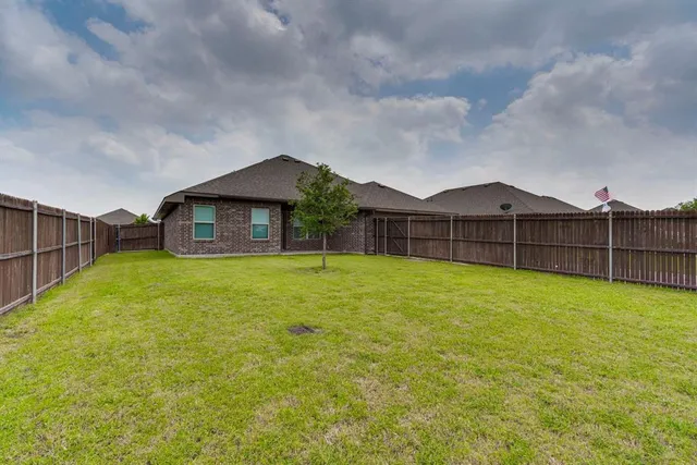 $2,500 | 535 Cottonview Drive, Waxahachie, TX 75165