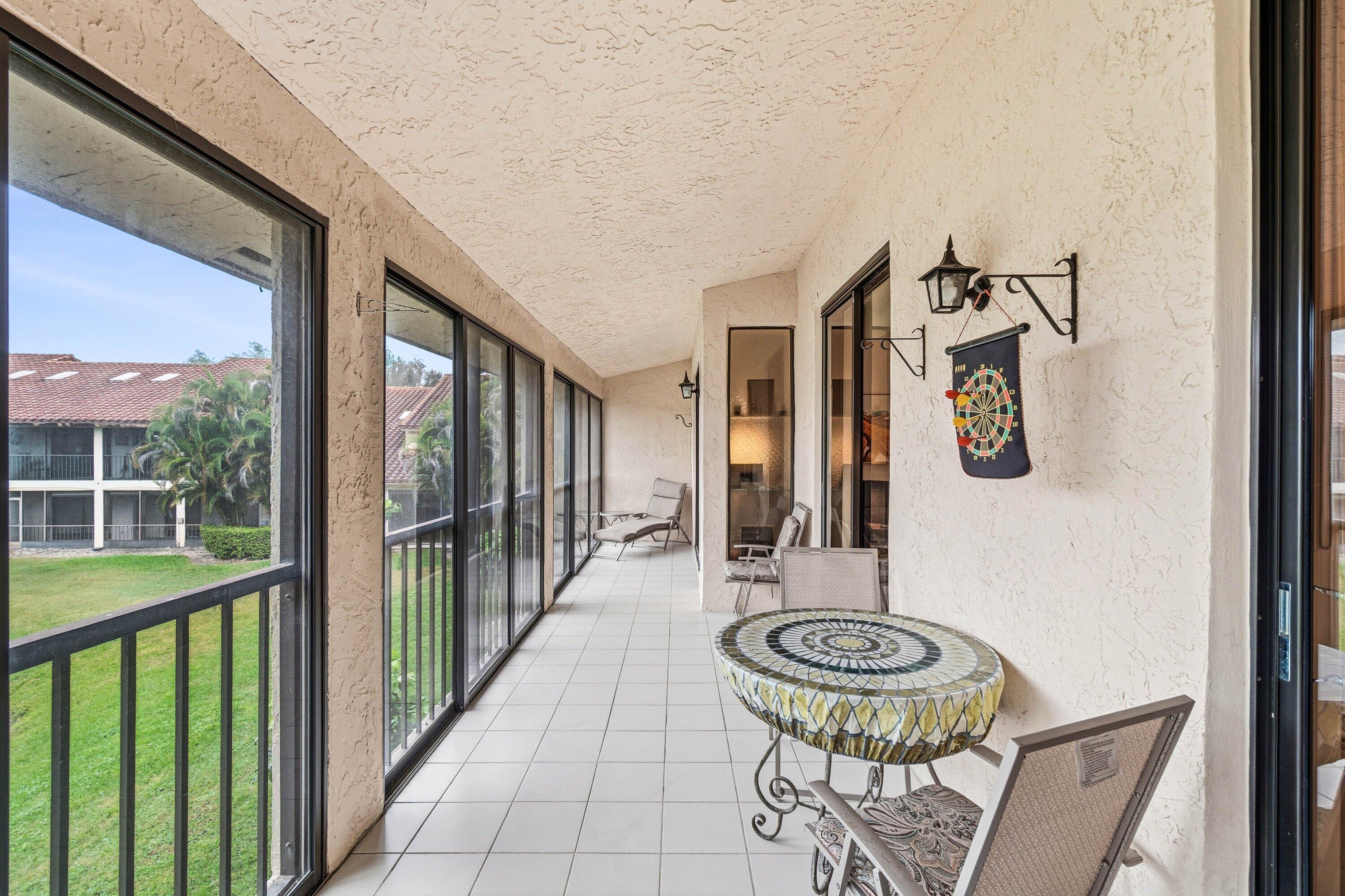 7759 La Mirada Drive Boca Raton, FL 33433 - Photo 27 of 37 a view of a hallway with interior of the house