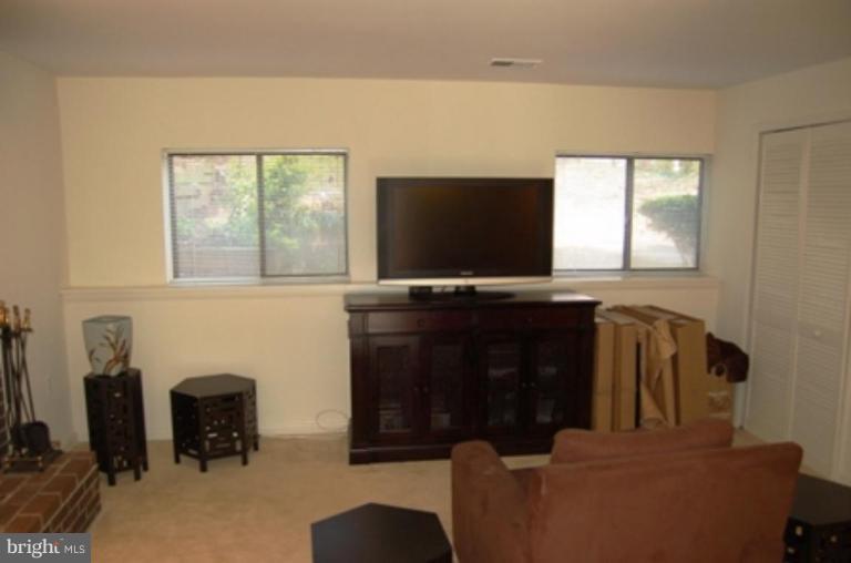 11590 Red Leaf Court Reston, VA 20191 - Photo 12 of 21 Master Bedroom