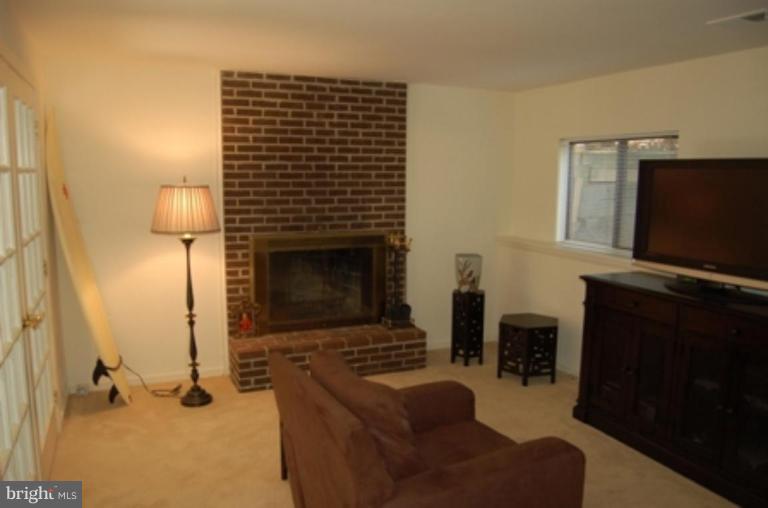 11590 Red Leaf Court Reston, VA 20191 - Photo 13 of 21 Master Bedroom #2
