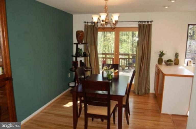 11590 Red Leaf Court Reston, VA 20191 - Photo 3 of 21 Dining Room
