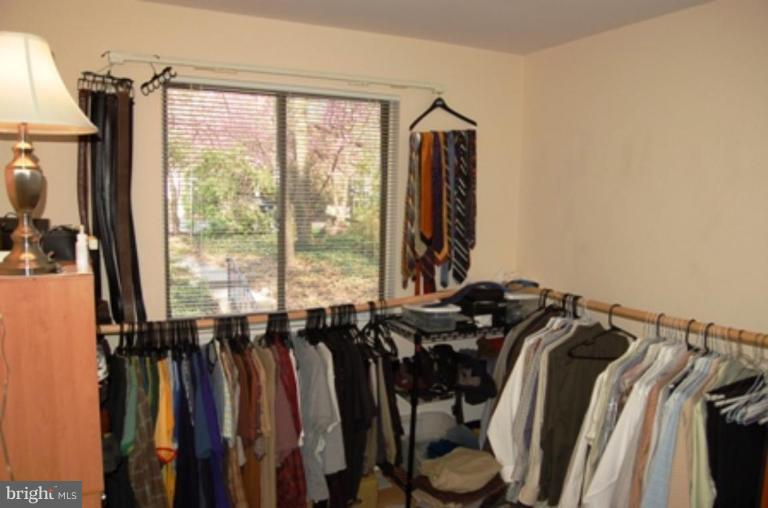 11590 Red Leaf Court Reston, VA 20191 - Photo 10 of 21 Bedroom #3
