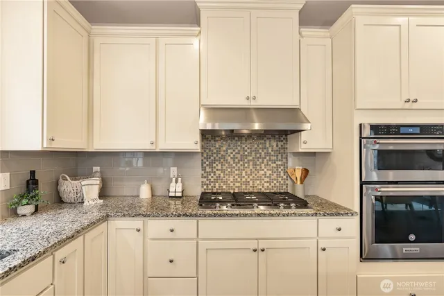 $1,050,000 | 18717 43rd Drive Southeast, Bothell, WA 98012