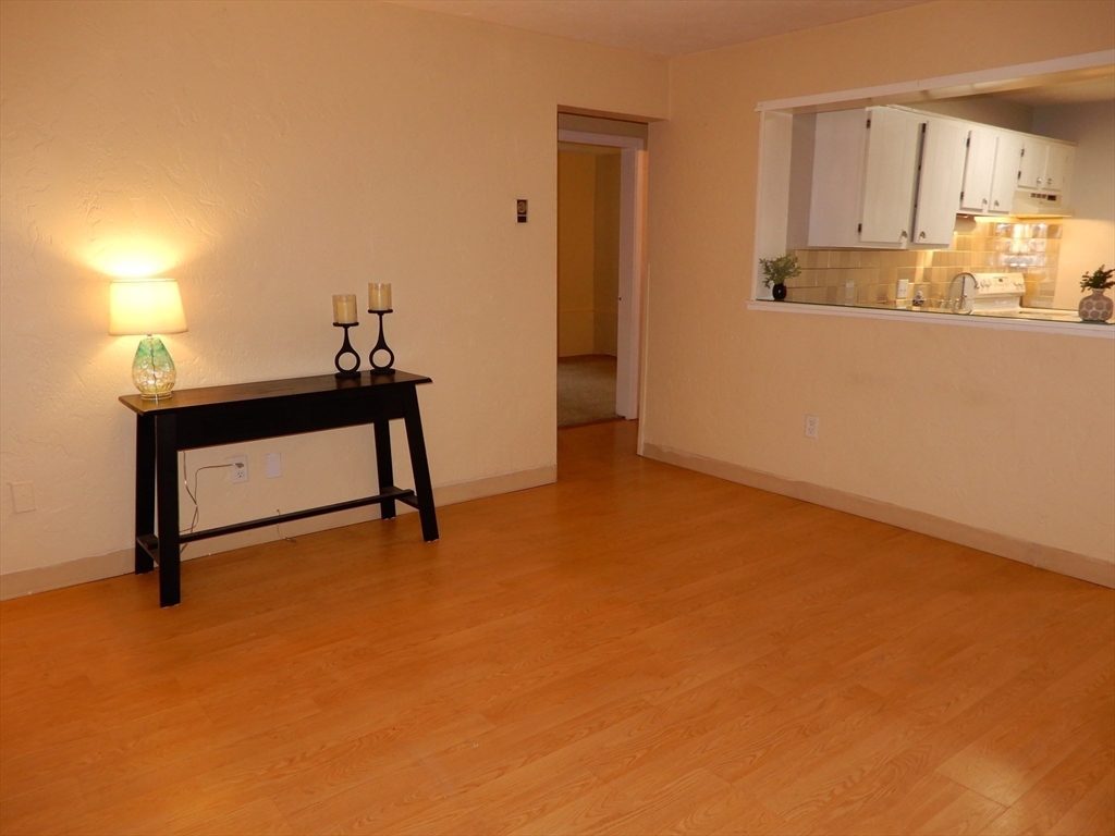 23 Erick Road, Unit 2 Mansfield, MA 02048 - Photo 4 of 22