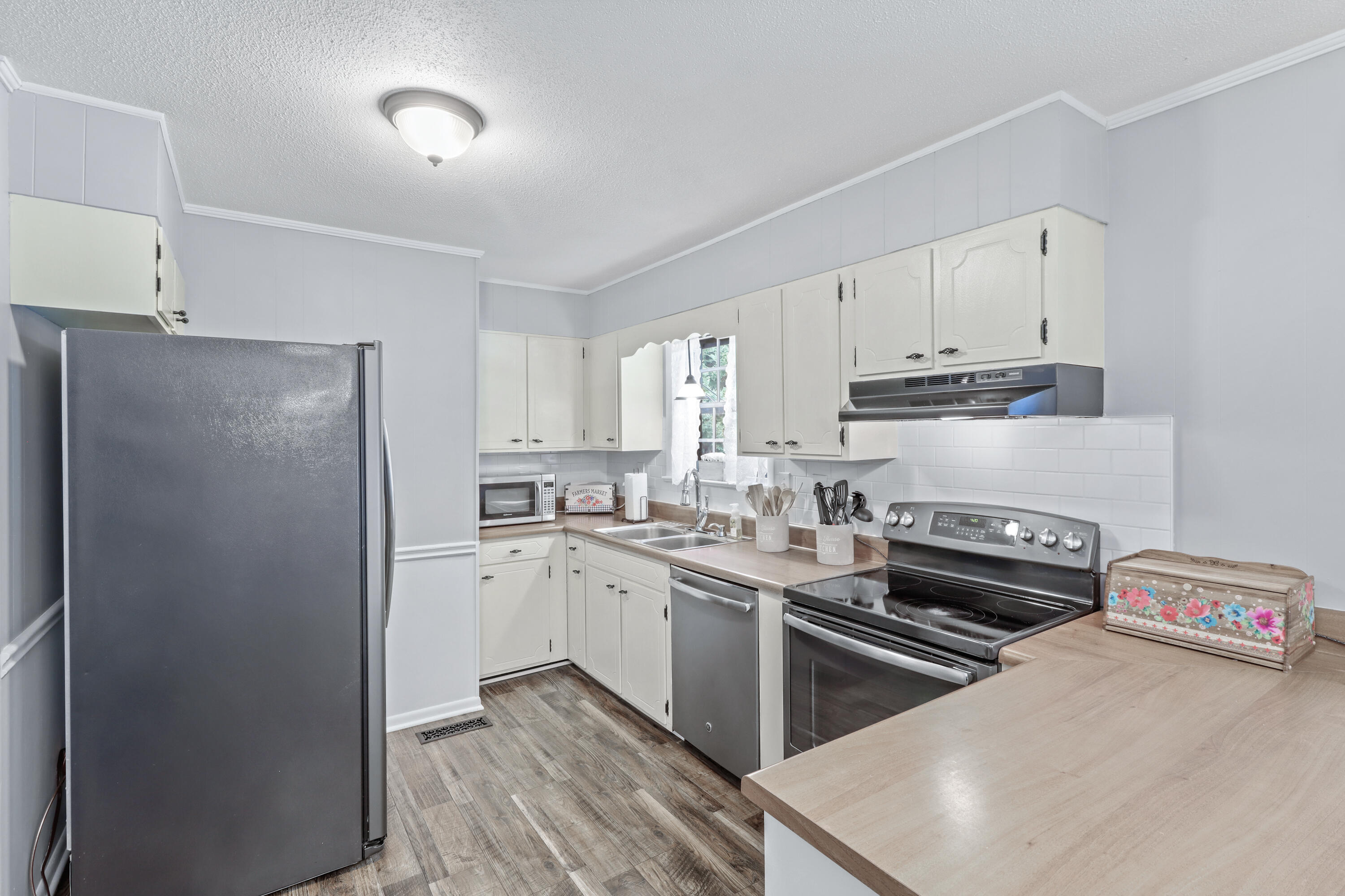 8910 Drake Parkway Road Chattanooga, TN 37416 - Photo 13 of 43 8910 Drake Parkway Rd-16
