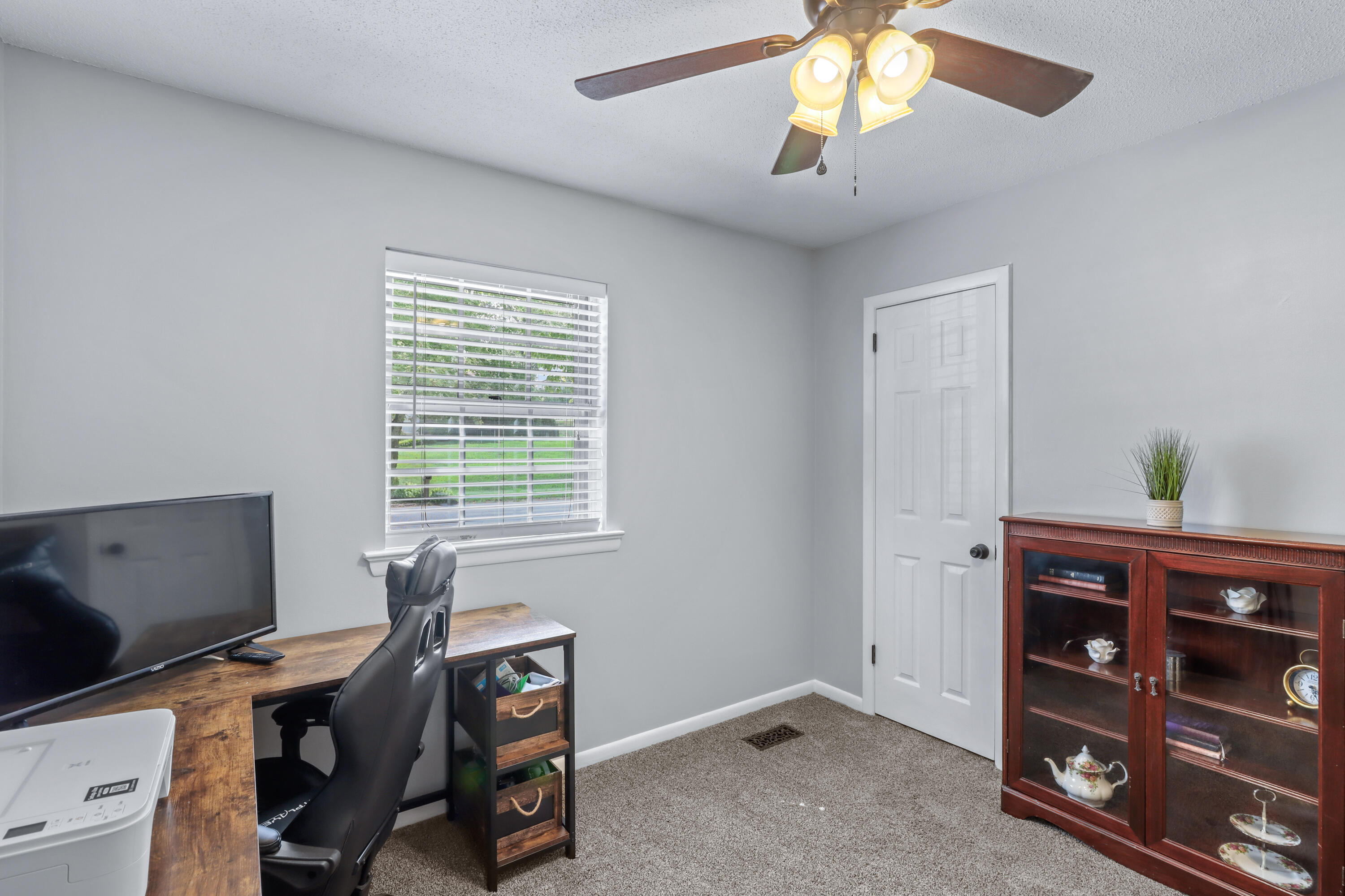 8910 Drake Parkway Road Chattanooga, TN 37416 - Photo 22 of 43 8910 Drake Parkway Rd-25