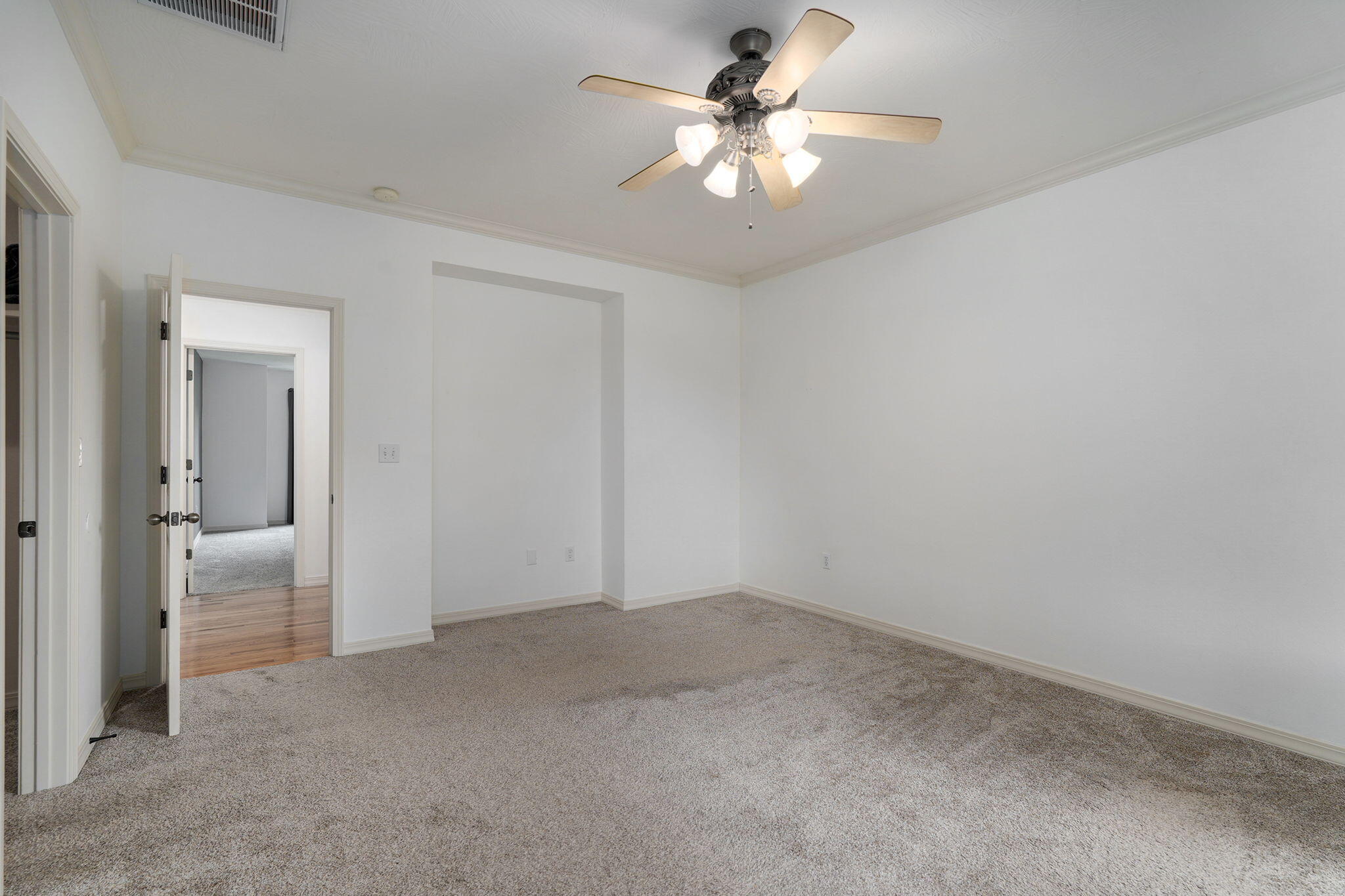 5246 East Hackberry Street Springfield, MO 65809 - Photo 19 of 43 5246 E Hackberry St-19