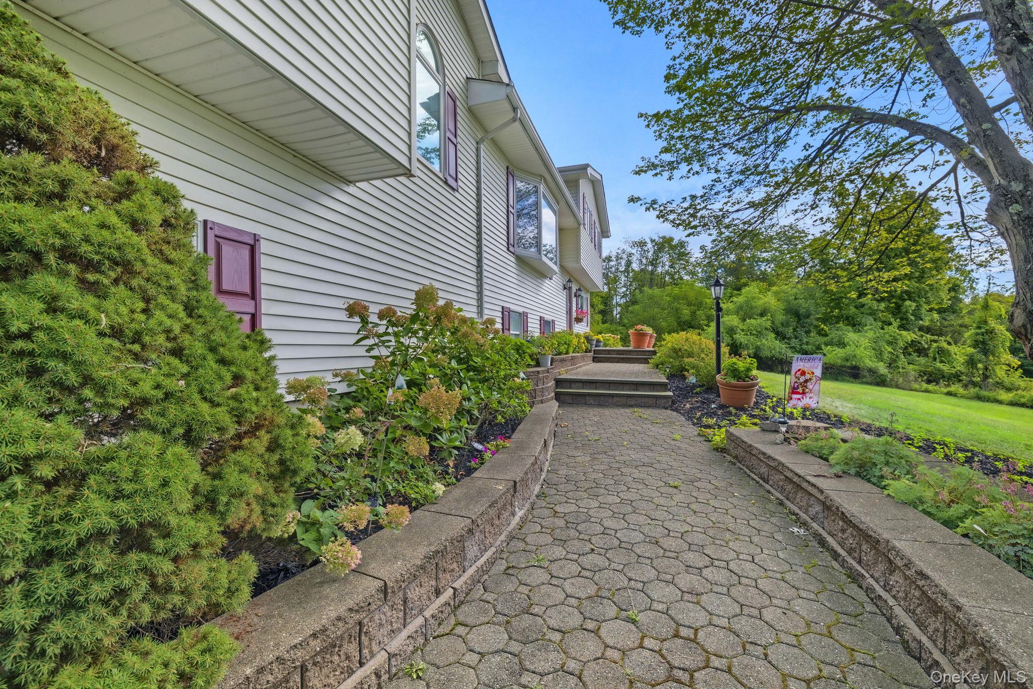 190 Ridge Road Highland Mills, NY 10930 - Photo 2 of 49