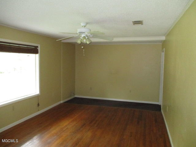16350 Robinson Road Gulfport, MS 39503 - Photo 5 of 15 IMG_3958