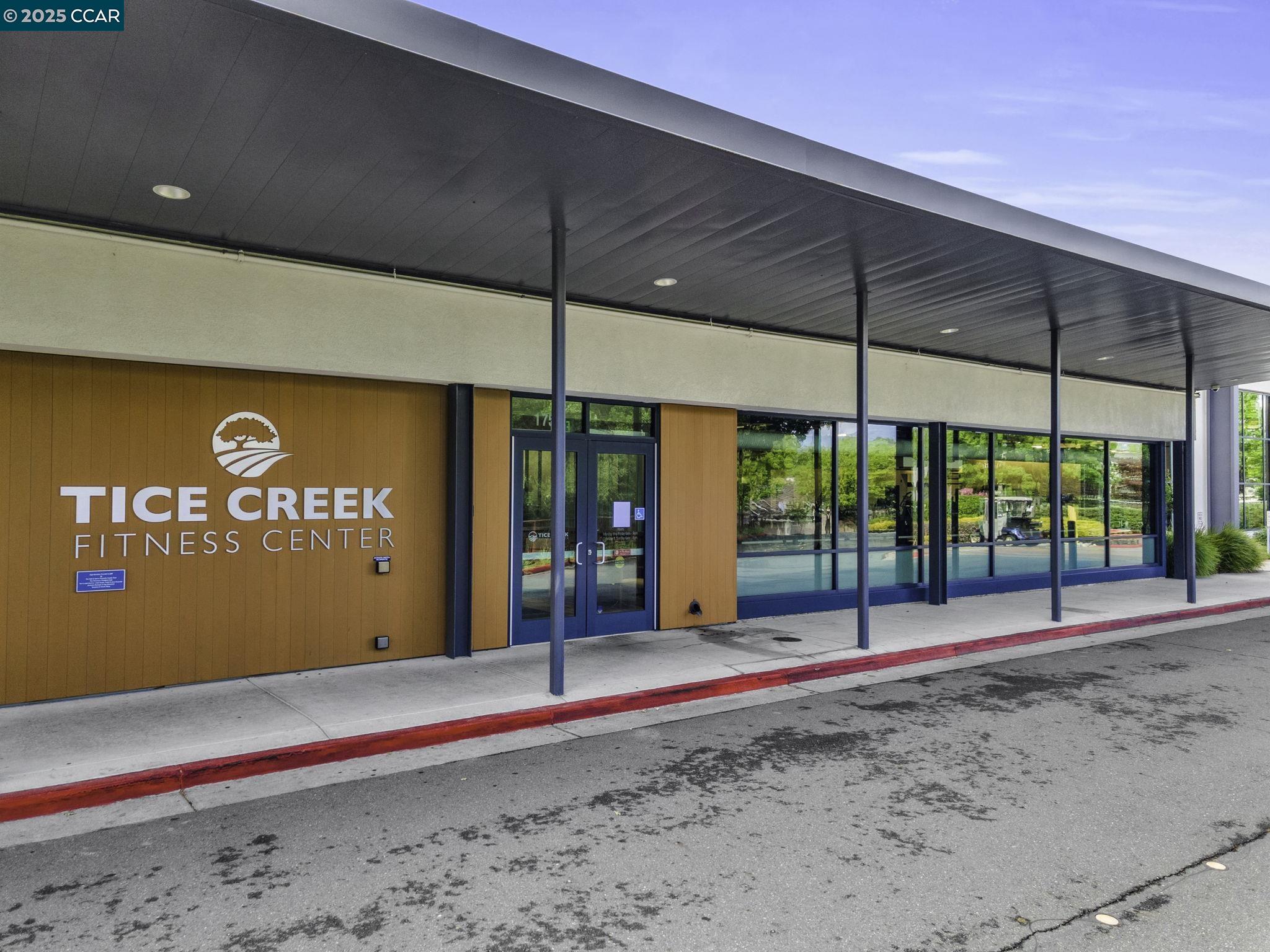 1216 Fairlawn Court, Unit 8 Walnut Creek, CA 94595 - Photo 47 of 49 a view of an empty room with a floor to ceiling window